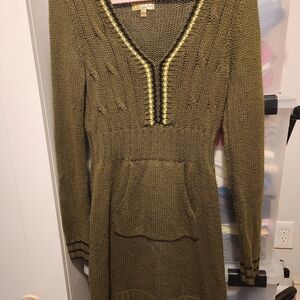 princess vera wang Olive Green Cable Knit V‑Neck Sweater Dress